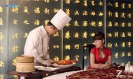 爆料地摊火腿肠视频播放,揭秘街头美食背后的真相