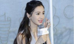 杨颖吸烟谁爆料的啊视频,揭秘明星私生活争议瞬间