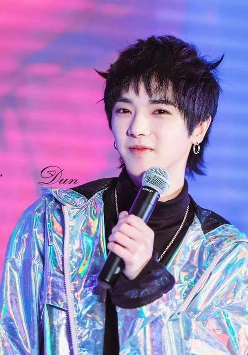 娱乐圈吃瓜华晨宇,娱乐圈的瓜田,他如何成为焦点?